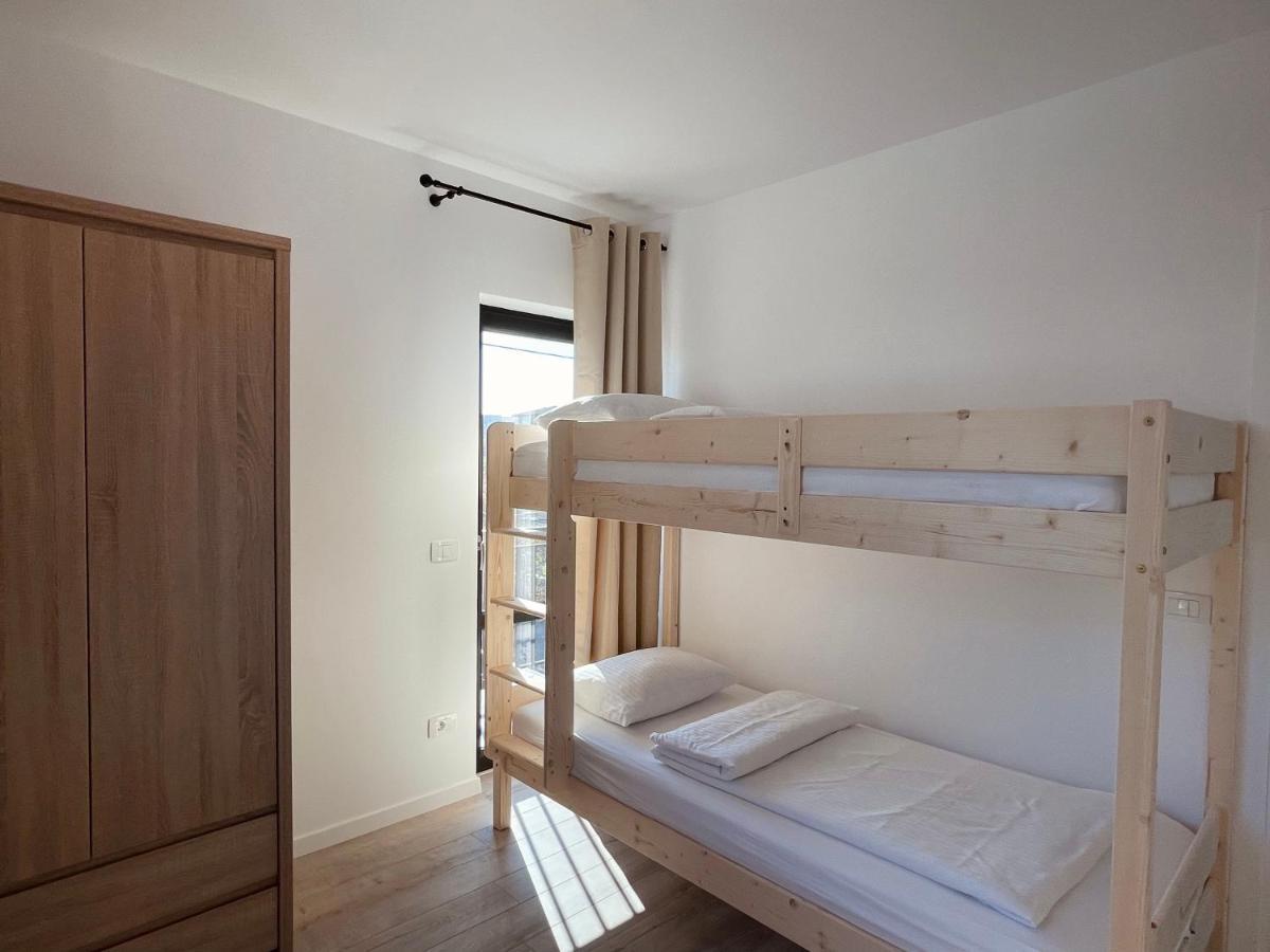 Express Estates Apartment Lisaura Ngoại thất bức ảnh