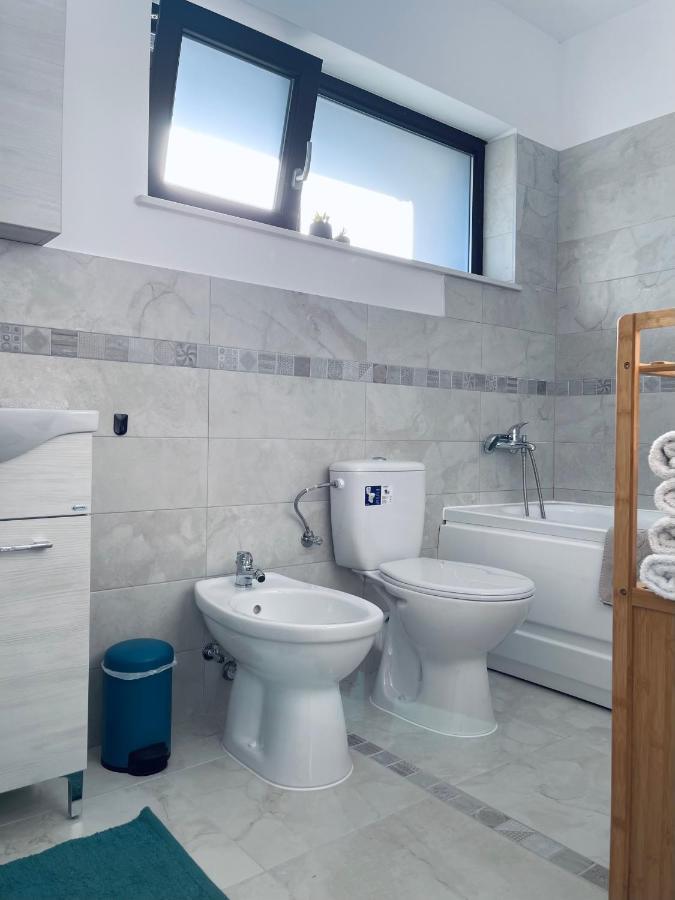Express Estates Apartment Lisaura Ngoại thất bức ảnh
