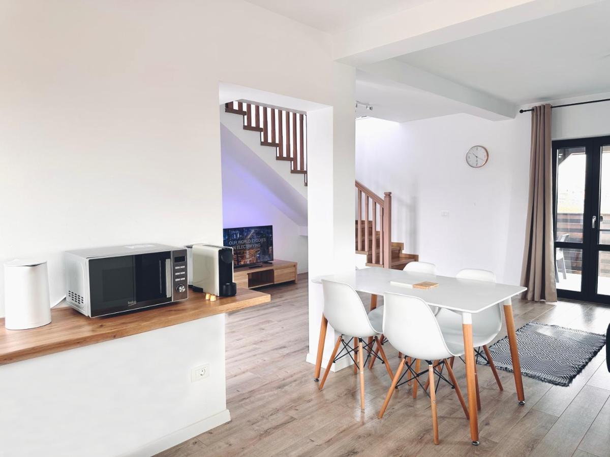 Express Estates Apartment Lisaura Ngoại thất bức ảnh